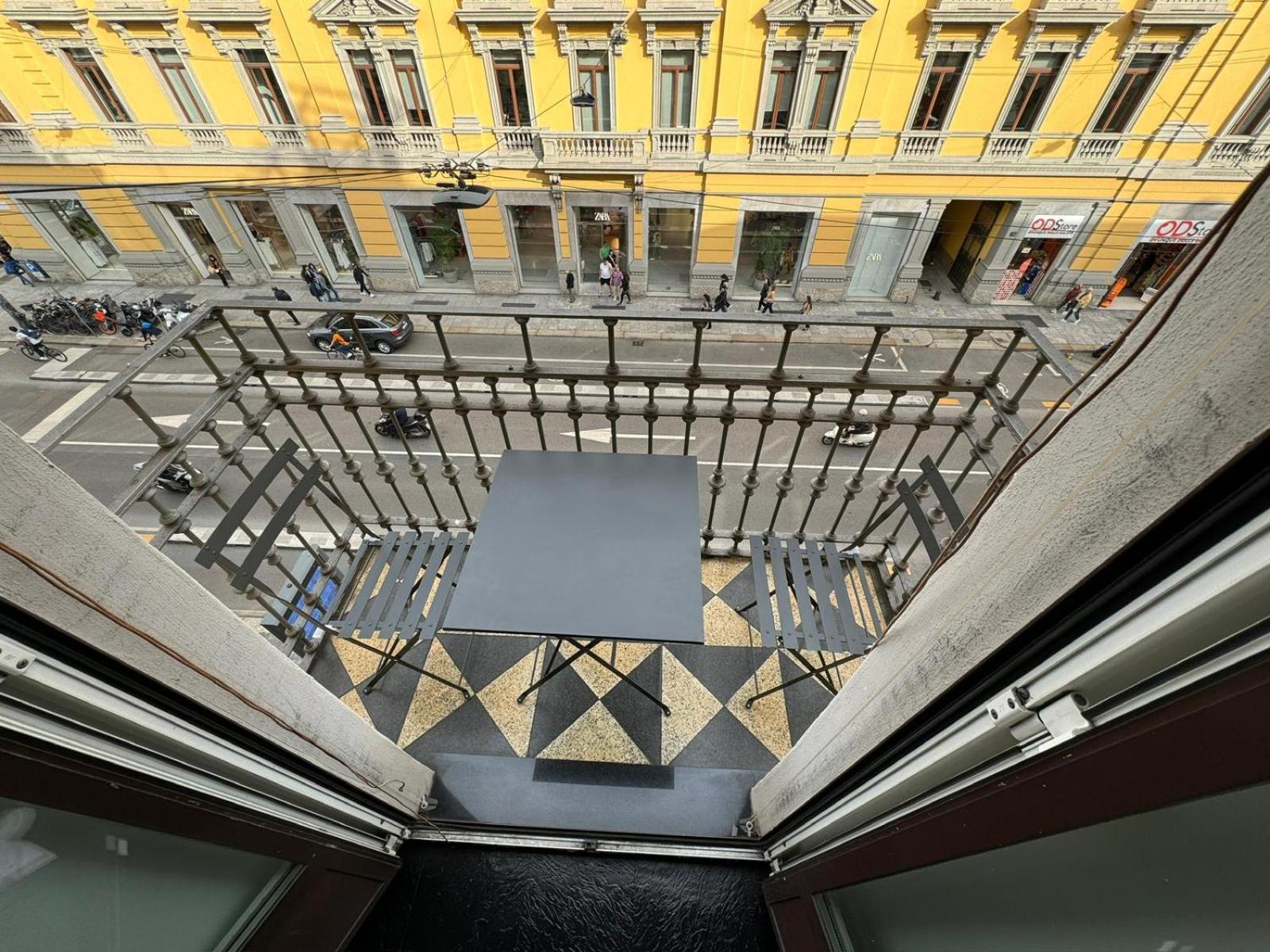 Milano Centro Corso Buenos Aires - Centrale Fs Buitenkant foto